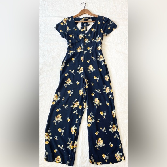 Abercrombie & Fitch Floral Romper Jumpsuit - Picture 3 of 16